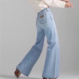 Wrangler Women's Light Blue Flare Jeans